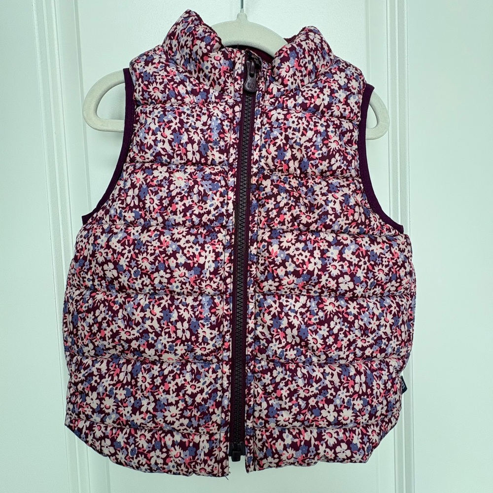 GAP Kids Floral Puffer Vest Size 2 Toddler